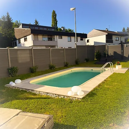 Dg Outletcity Metzingen (Tubingen)